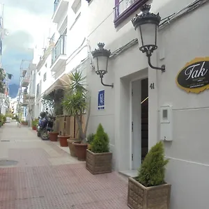 Tak Boutique Old Town Pensión